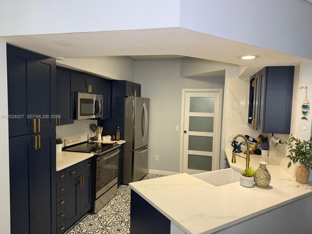 3215 NE 184th St 14109, Aventura, FL 33160