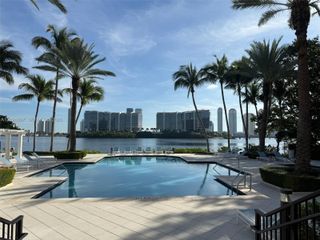 3215 NE 184th St 14109, Aventura, FL 33160