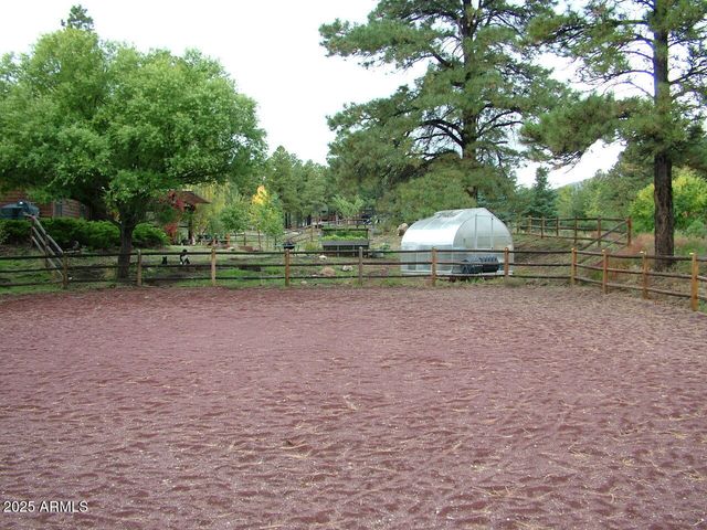 11990 Glodia Drive, Flagstaff, AZ 86004