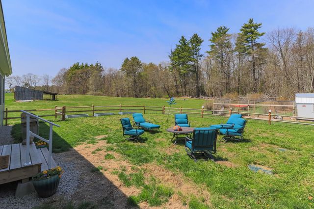 101 Mast Road, Lee, NH 03861