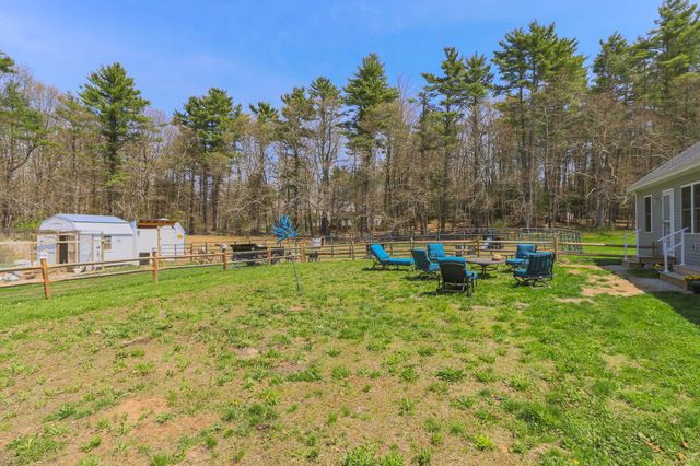 101 Mast Road, Lee, NH 03861