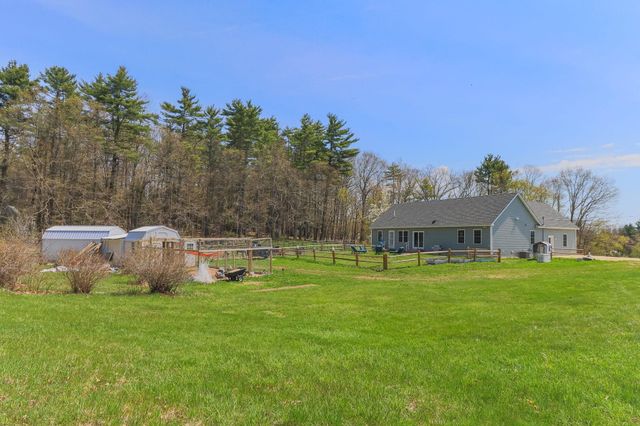 101 Mast Road, Lee, NH 03861