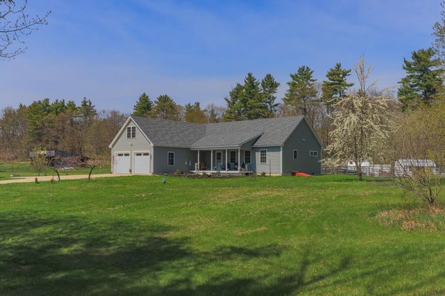 101 Mast Road, Lee, NH 03861