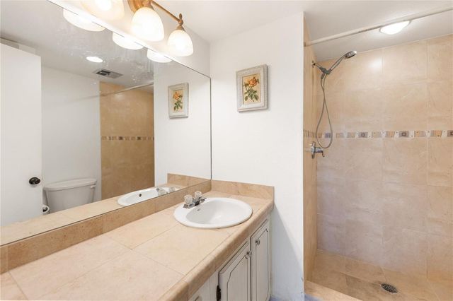 8081 N Sunrise Lakes Drive 203, Sunrise, FL 33322