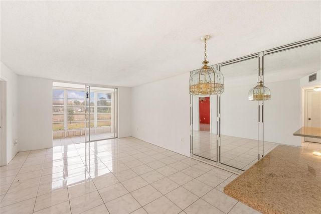 8081 N Sunrise Lakes Drive 203, Sunrise, FL 33322