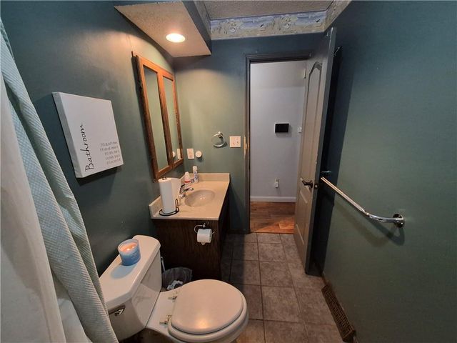 9310 E 83rd Street, Raytown, MO 64138