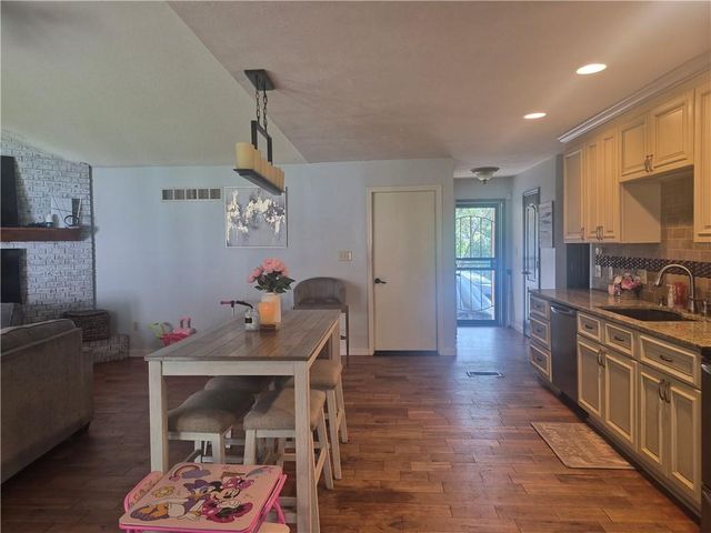 9310 E 83rd Street, Raytown, MO 64138