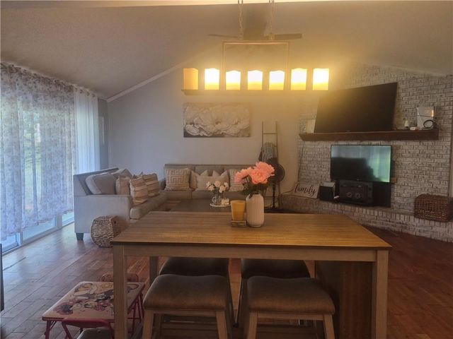 9310 E 83rd Street, Raytown, MO 64138
