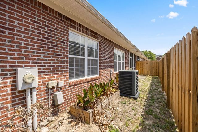 435 Lightning Whelk Way, Wilmington, NC 28412