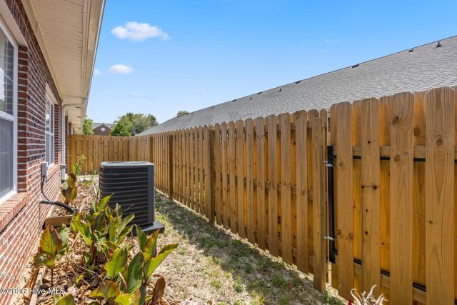 435 Lightning Whelk Way, Wilmington, NC 28412