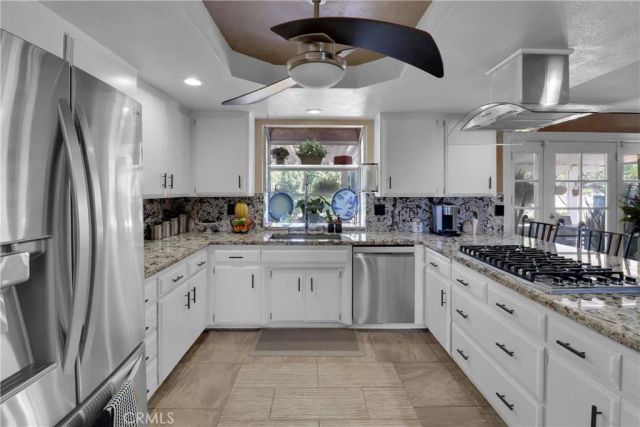 16750 Canyon View Drive, Riverside, CA 92504