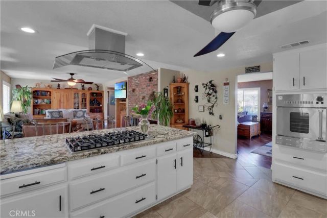 16750 Canyon View Drive, Riverside, CA 92504