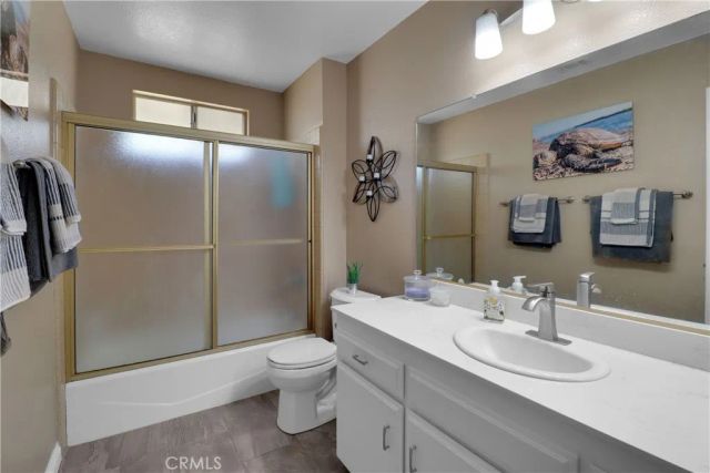 16750 Canyon View Drive, Riverside, CA 92504