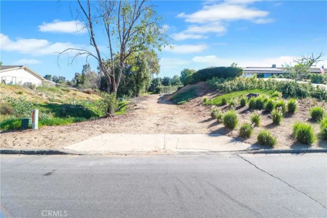 16750 Canyon View Drive, Riverside, CA 92504