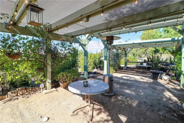 16750 Canyon View Drive, Riverside, CA 92504