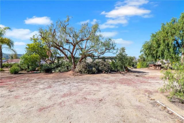 16750 Canyon View Drive, Riverside, CA 92504