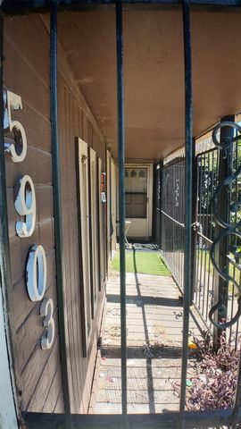 5903 Willow Glen Drive, Houston, TX 77033