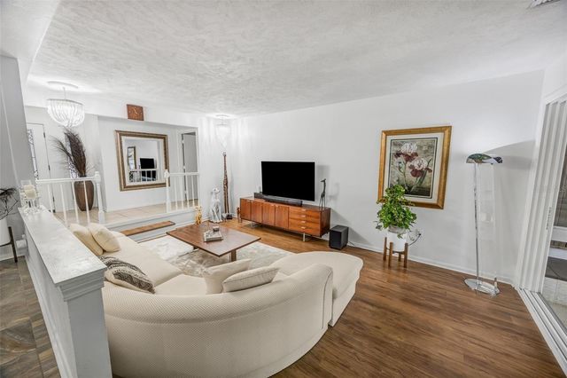 18405 TOMLINSON DRIVE, Lutz, FL 33549