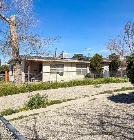 45348 10th Street, Lancaster, CA 93534