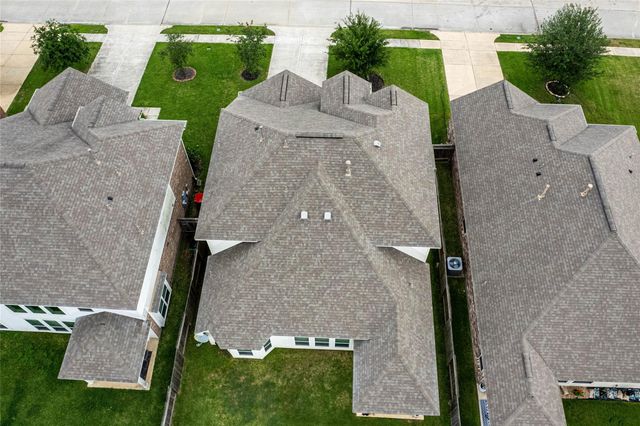 2318 N Red Slate Drive, Rosharon, TX 77583