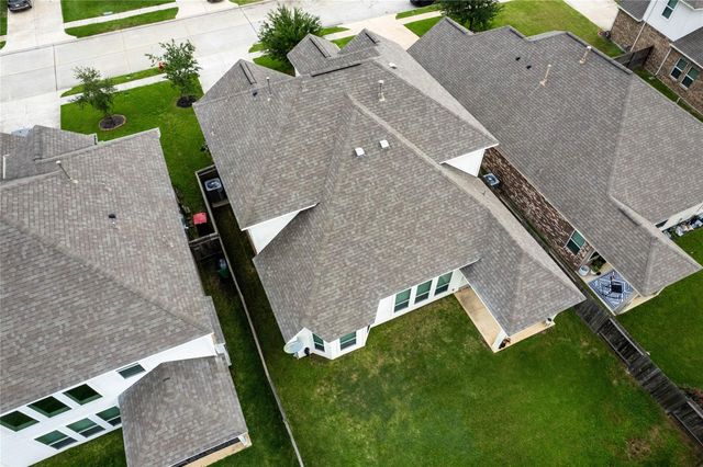 2318 N Red Slate Drive, Rosharon, TX 77583