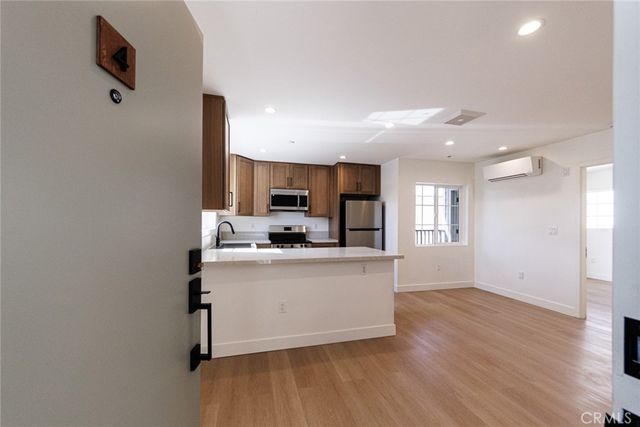 4220 W Adams, Los Angeles, CA 90018