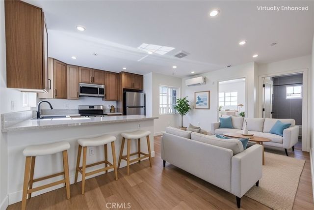 4220 W Adams, Los Angeles, CA 90018