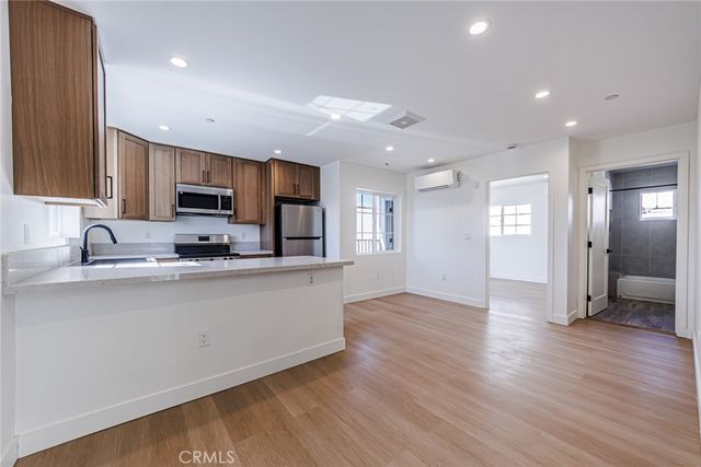 4220 W Adams, Los Angeles, CA 90018