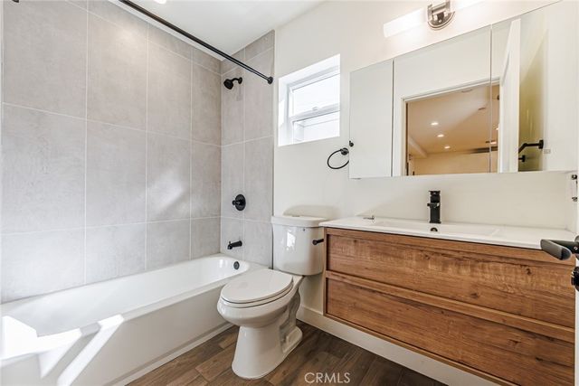 4220 W Adams, Los Angeles, CA 90018