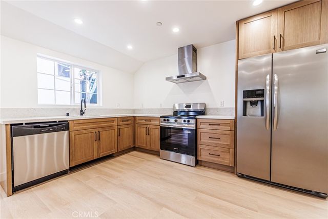 4220 W Adams, Los Angeles, CA 90018