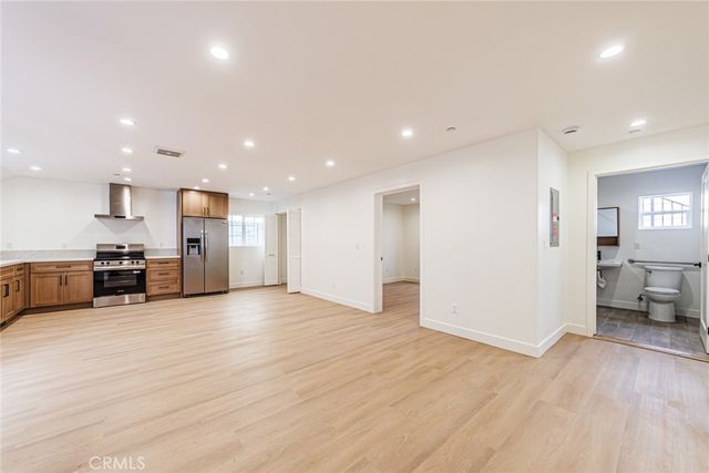 4220 W Adams, Los Angeles, CA 90018