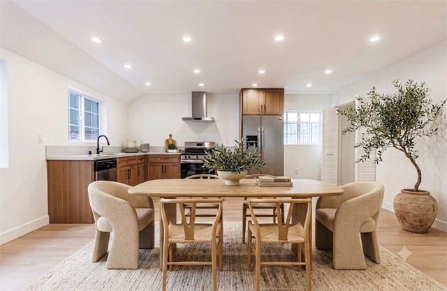 4220 W Adams, Los Angeles, CA 90018