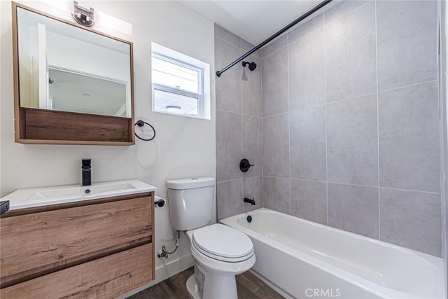 4220 W Adams, Los Angeles, CA 90018