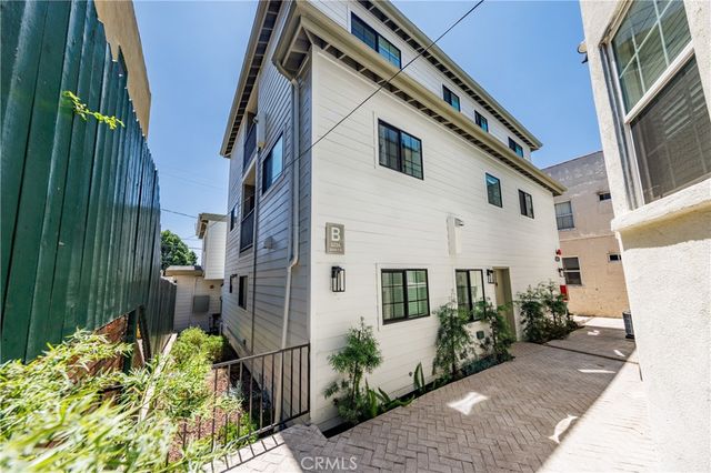 4220 W Adams, Los Angeles, CA 90018