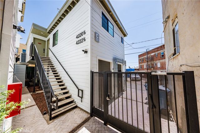 4220 W Adams, Los Angeles, CA 90018