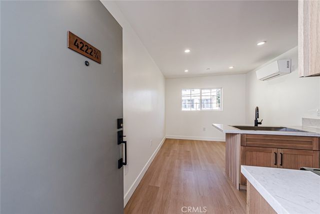 4220 W Adams, Los Angeles, CA 90018