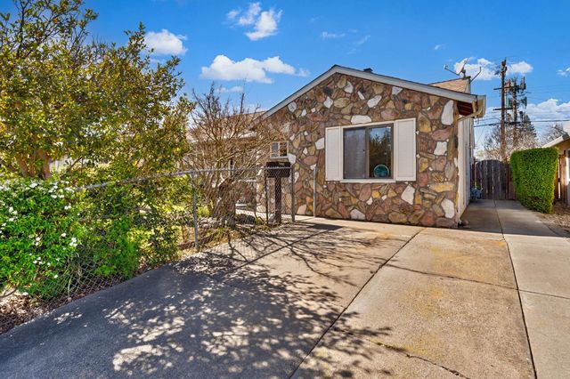 4980 Alcott Dr, Sacramento, CA 95820