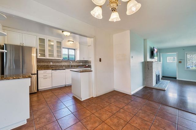 4980 Alcott Dr, Sacramento, CA 95820