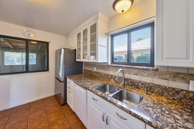 4980 Alcott Dr, Sacramento, CA 95820