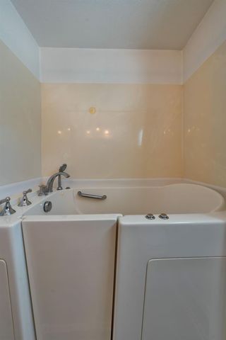 4980 Alcott Dr, Sacramento, CA 95820