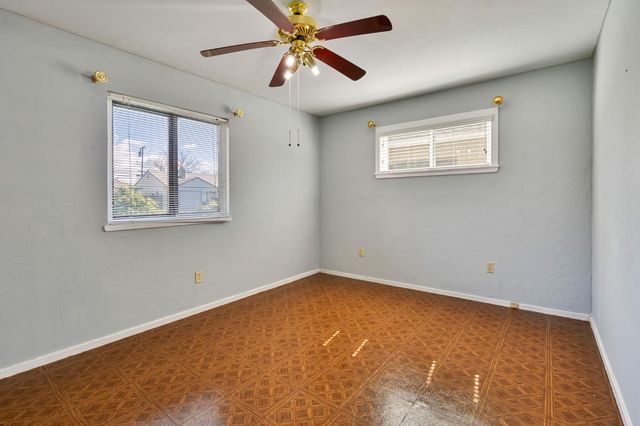 4980 Alcott Dr, Sacramento, CA 95820