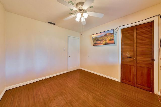 4980 Alcott Dr, Sacramento, CA 95820