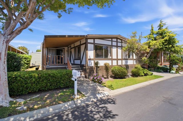 953 New England Village Street 340, Hayward, CA 94541
