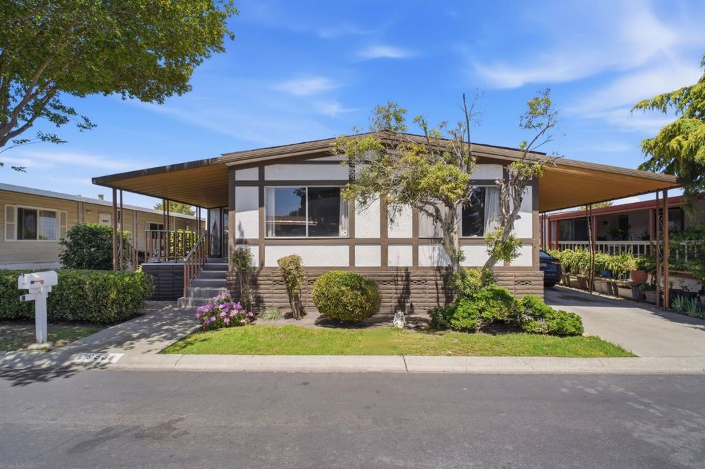 953 New England Village Street 340, Hayward, CA 94541