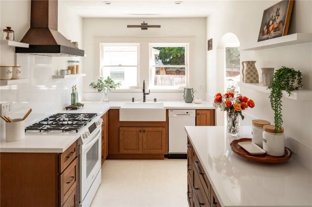 460 S Pixley, Orange, CA 92868