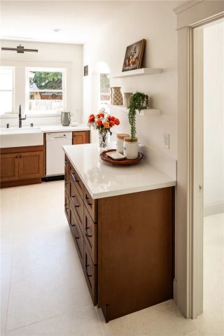 460 S Pixley, Orange, CA 92868