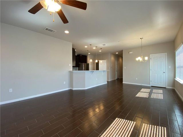 2304 S Lakeline BLVD 261, Cedar Park, TX 78613