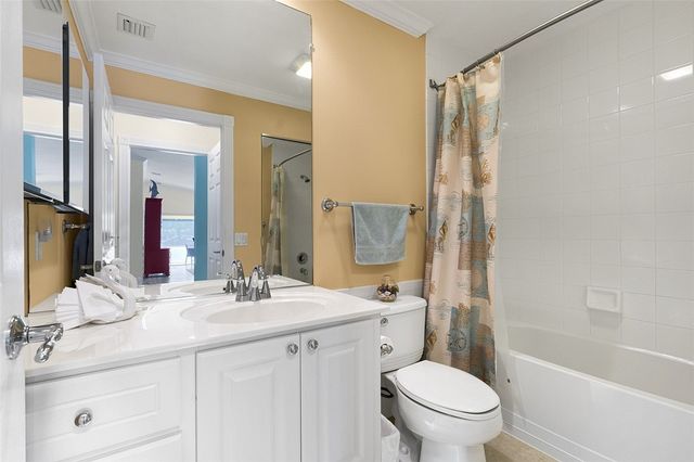 4957 Corsica Square, Vero Beach, FL 32967