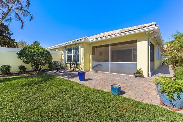 4957 Corsica Square, Vero Beach, FL 32967