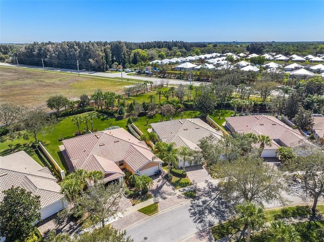 4957 Corsica Square, Vero Beach, FL 32967